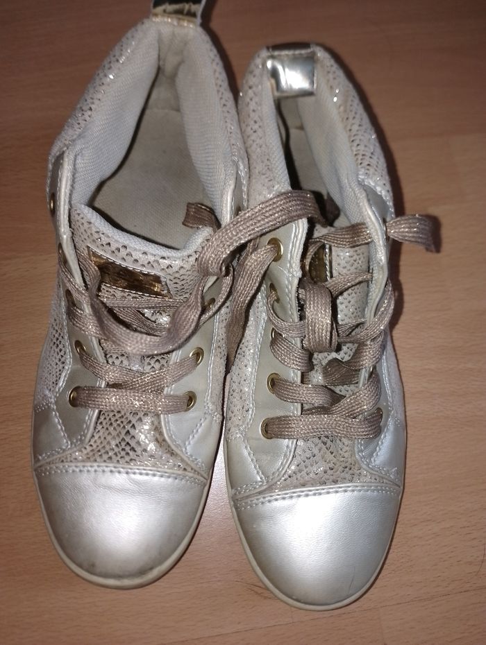 Chaussure couleur or brillante P.36 - photo numéro 8