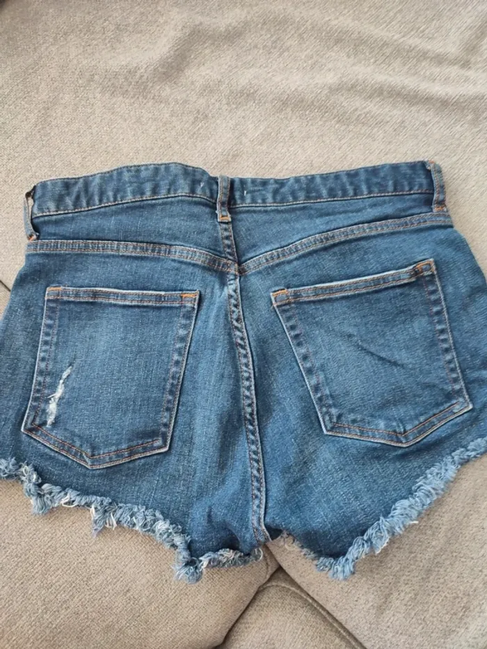 Short en jean h&m - photo numéro 2