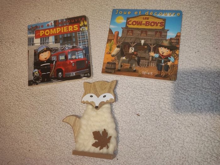 Lot de 2 livres joue et découvre petits garçons pompiers et cow boys