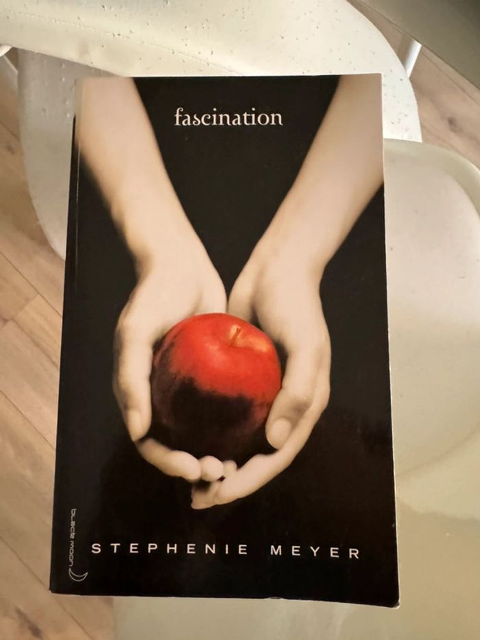 Twilight livre Fascination