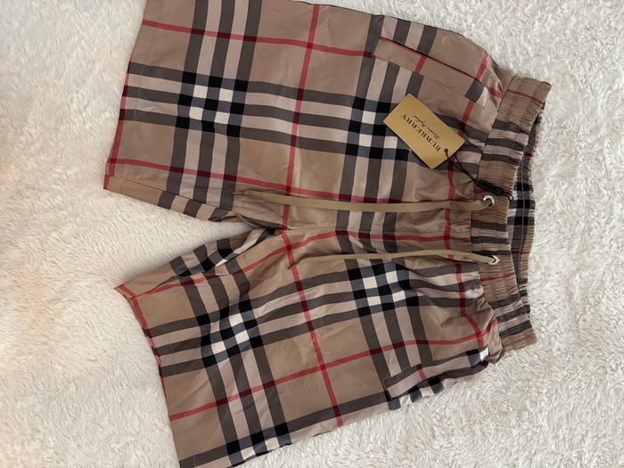 Short Burberry M - photo numéro 2