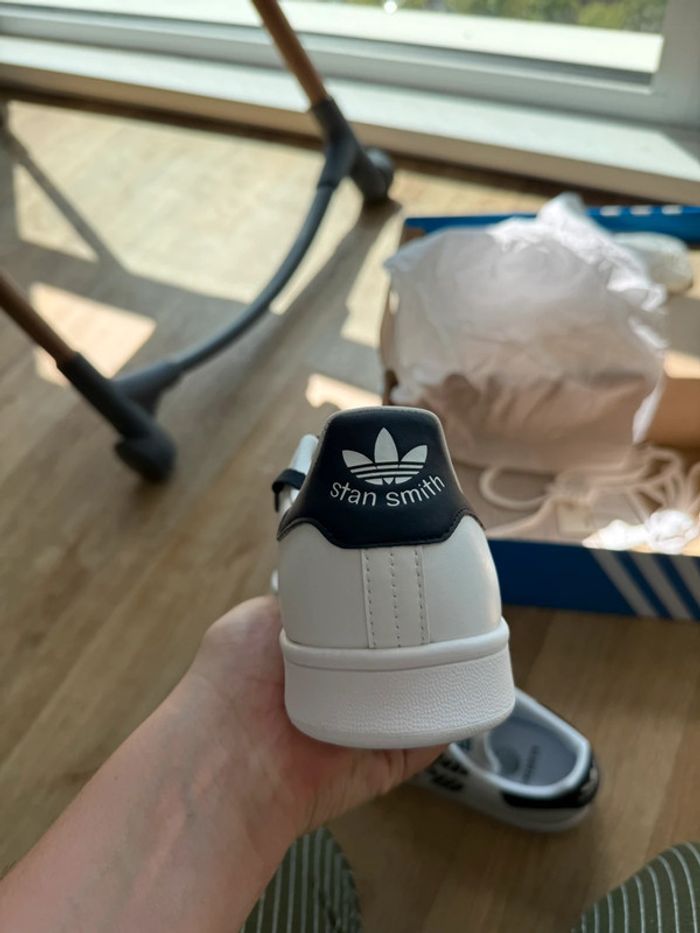 Stan smith bleu et blanche Renault r5 adidas - photo numéro 13