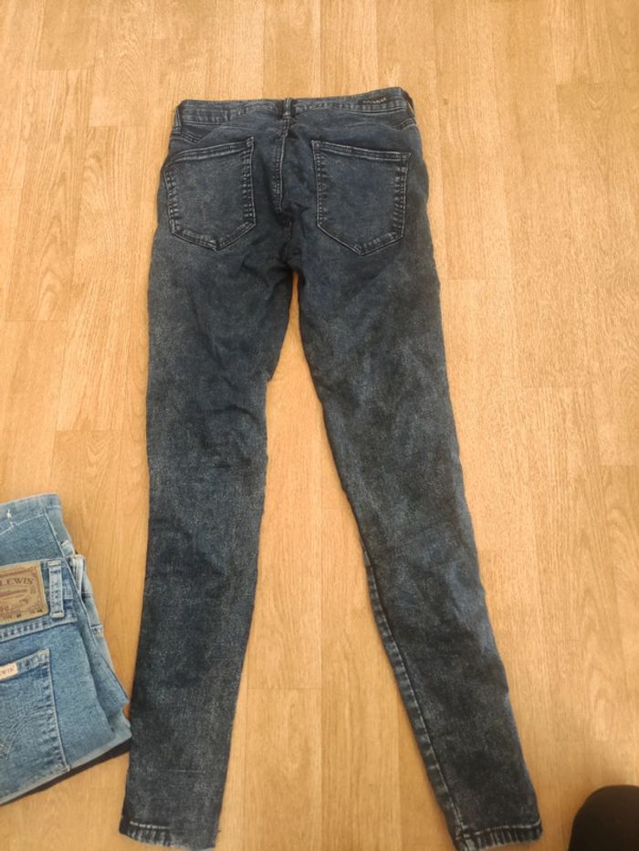 Jean denim pull and Bear taille 38 - photo numéro 3