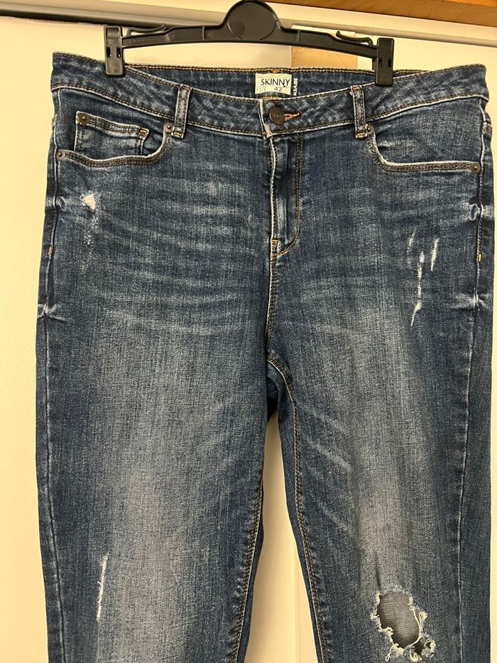 Jean skinny destroy bleu Kiabi - photo numéro 5