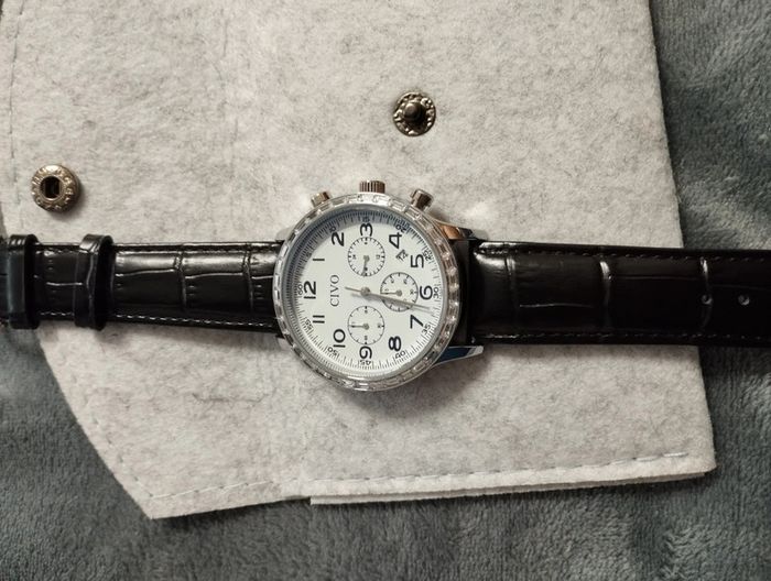 Montre homme - photo numéro 2
