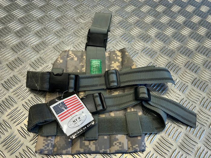 panneau de cuisse genou tactical molle mfh 30623q