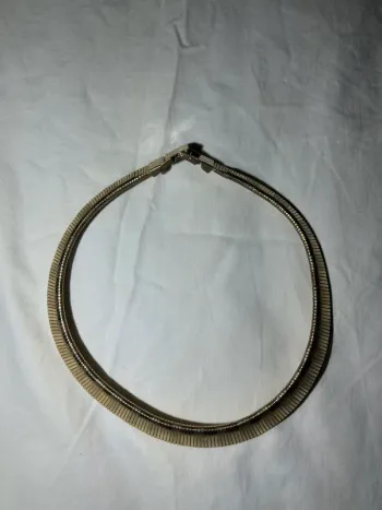 Collier dorée