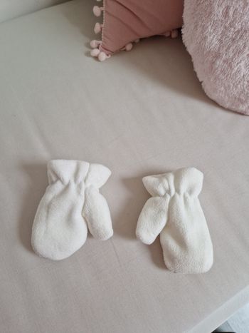 Gants kiabi 🎀 0-6mois