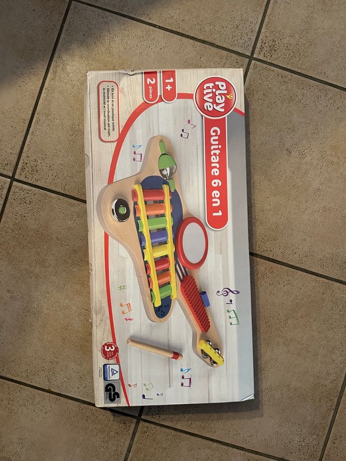 Jeux musique pour enfant guitare neuve