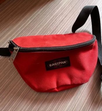 sacoche Eastpak