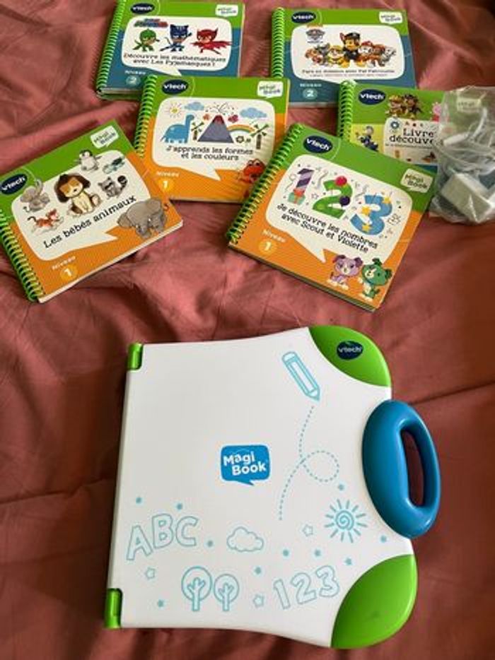 Magic Book et ses livrets - photo numéro 5