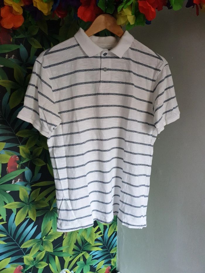T-shirt polo