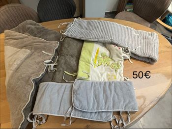 Lot tapis parc et tours de lit