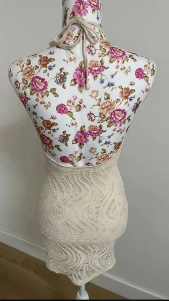 Robe style crochet dos nu - photo numéro 2