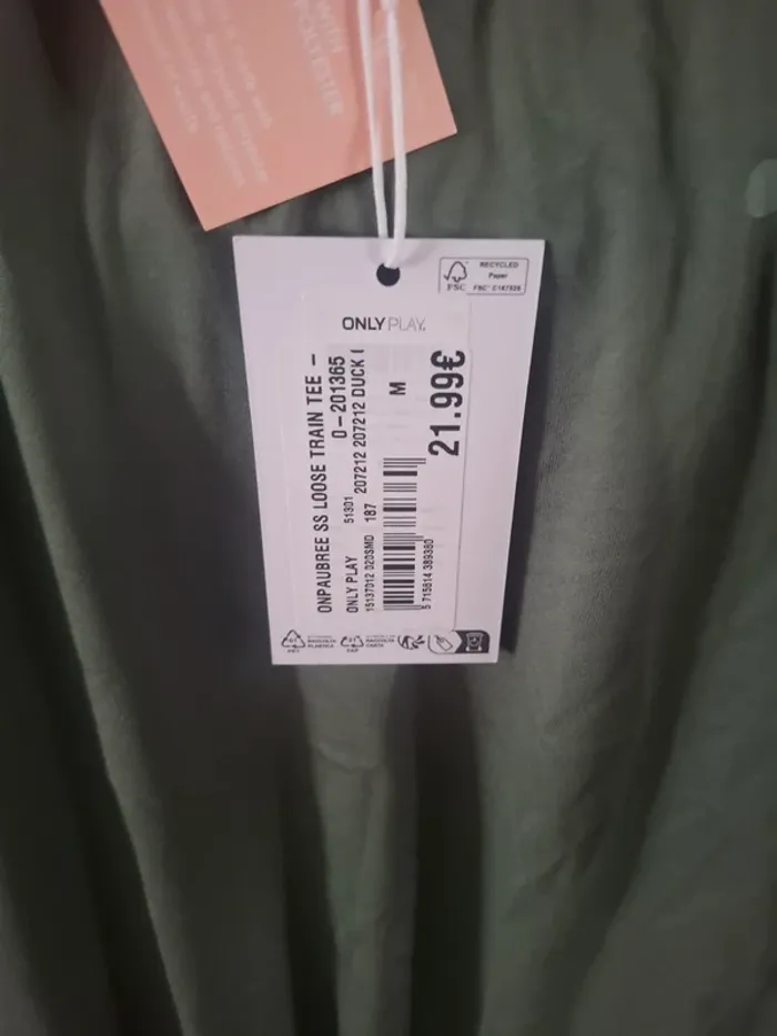 Tee-shirt - photo numéro 2