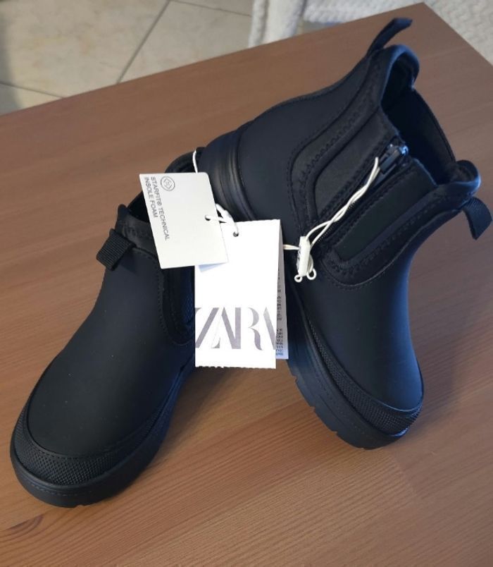 NEUVES (non portées) 🏷💙🤩 Bottines Pointure 26 garçon 💙🤩 - photo numéro 6