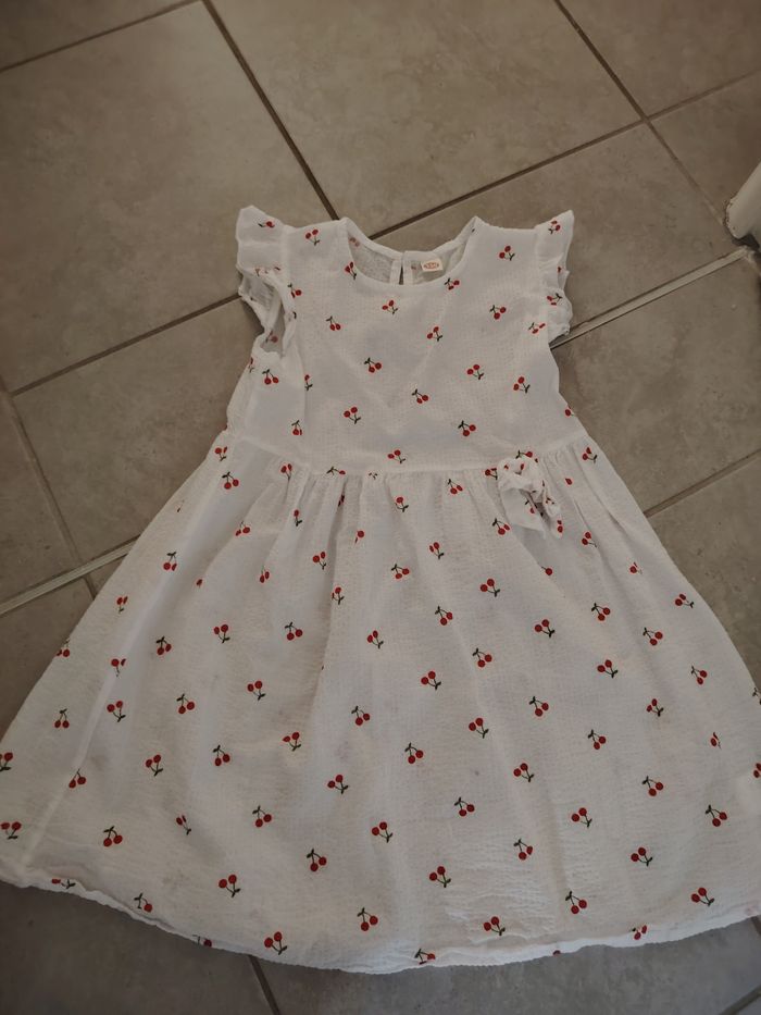 Robe cerises