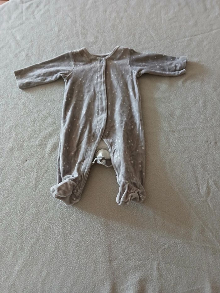Lot pyjamas 6 mois - photo numéro 3
