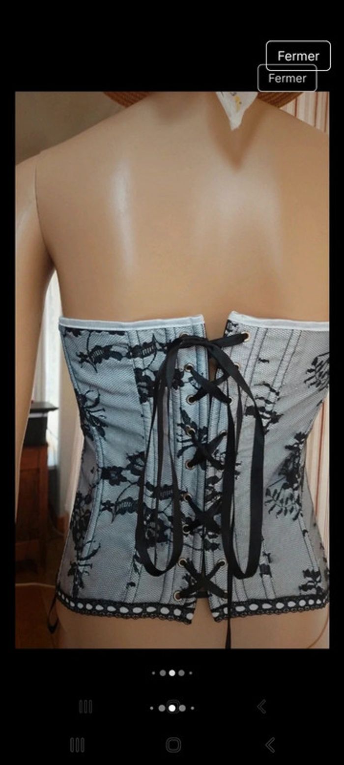 Corset Alcatraz Gothic blanc/noir taille M - photo numéro 6