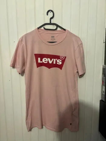 Tee shirt Levi’s rose