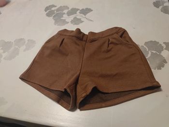 Short epais