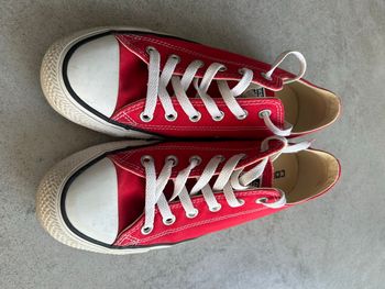 Converse rouge