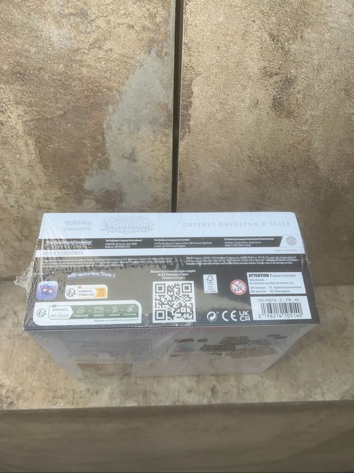 Etb Pokémon 8.5 évolutions prismatiques - photo numéro 4