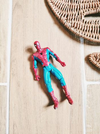 🦟 Spider-man figurine Avengers marvel Animated Series année 1995 Toy biz vintage