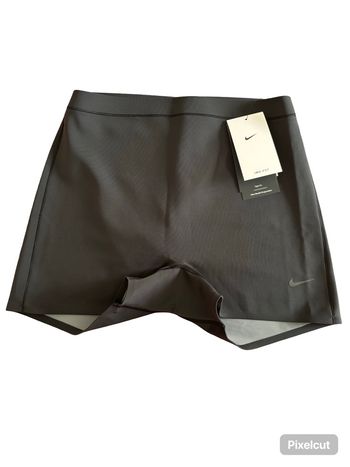 Shorty Nike form