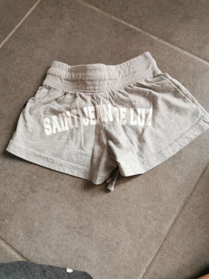 Short 3 ans - photo numéro 2