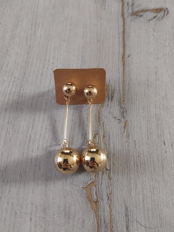 Boucles d'oreilles neuves