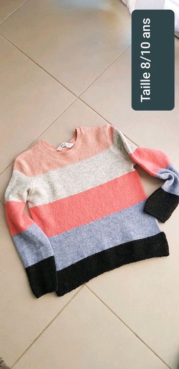 Pull taille 8/10 ans