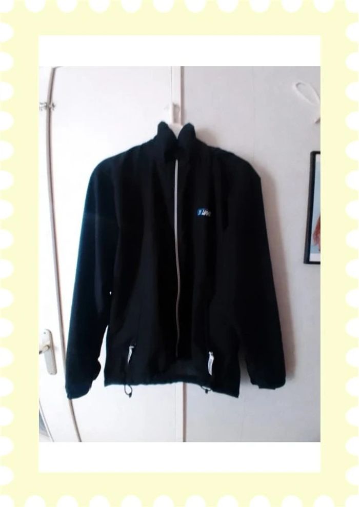 Veste coupe vent taille 36