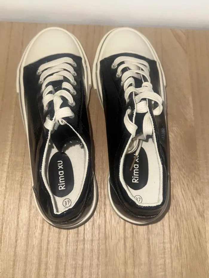 Baskets basses femme noires vernies – Style casual chic – Pointure 37 - photo numéro 4