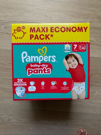 62 couches culottes Pampers pants taille 7