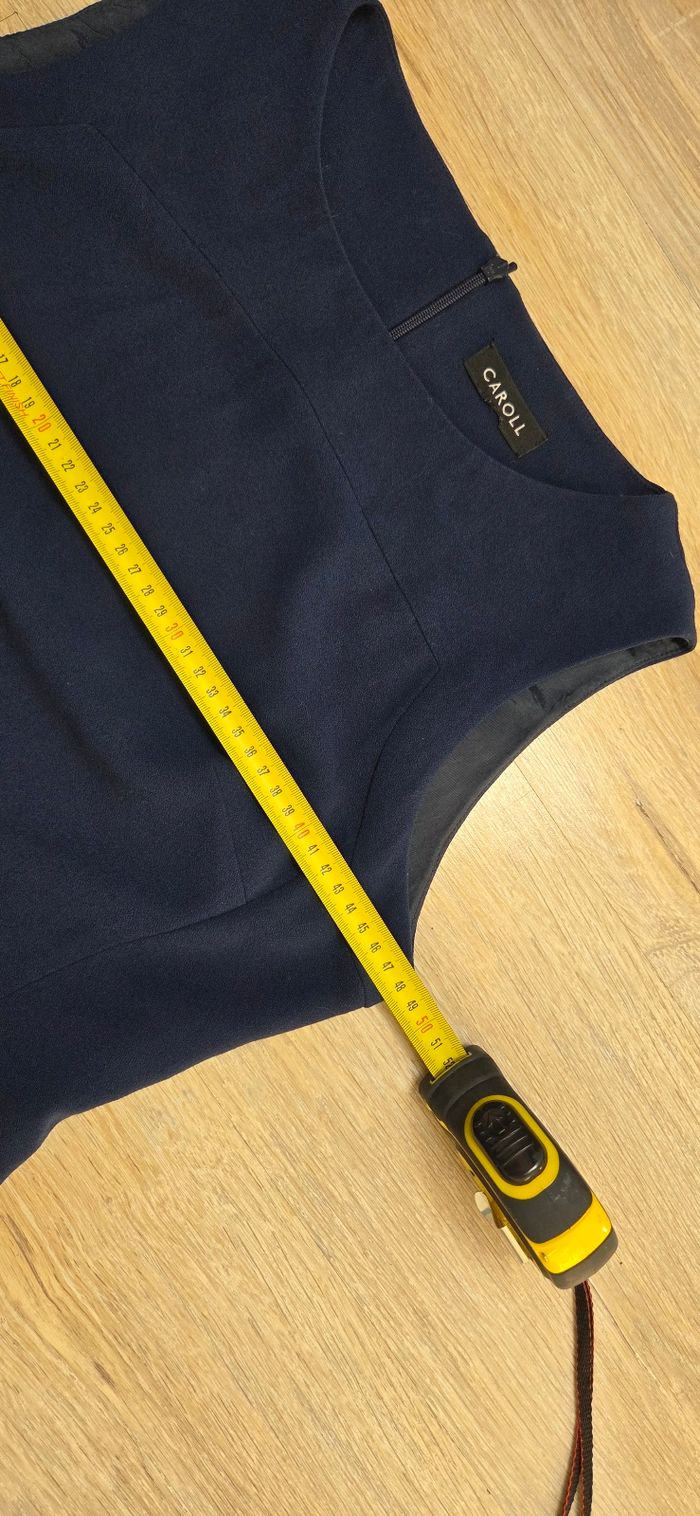 Robe Caroll taille 40/42 noir et bleu en très bon état - photo numéro 6