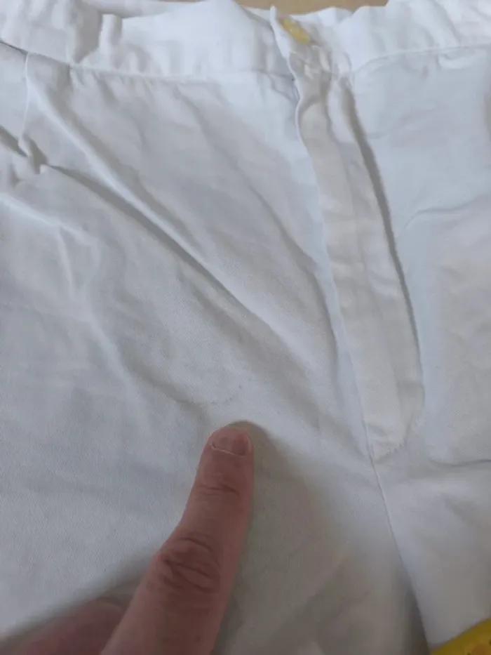Short Lacoste blanc taille 48 logo devant Femme - photo numéro 5