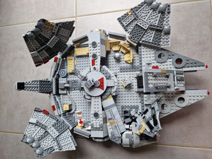 Lego Star Wars Faucon Millénium 75257 - photo numéro 2