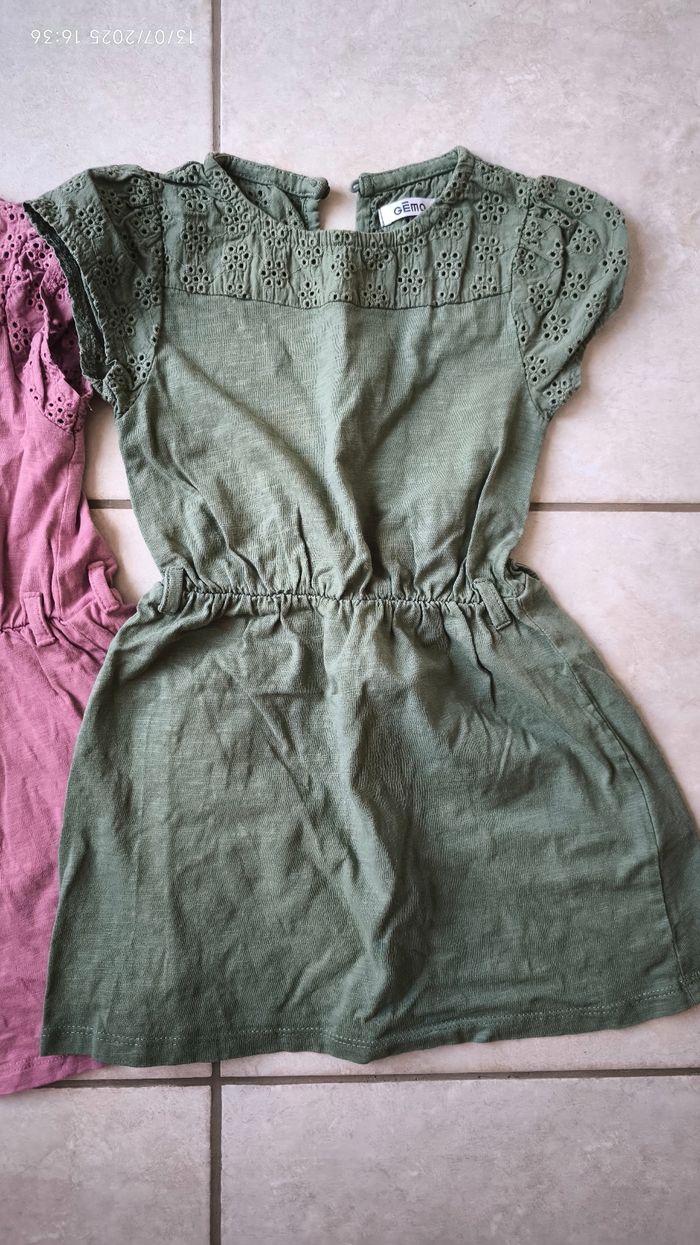Lot de 2 robes - photo numéro 2