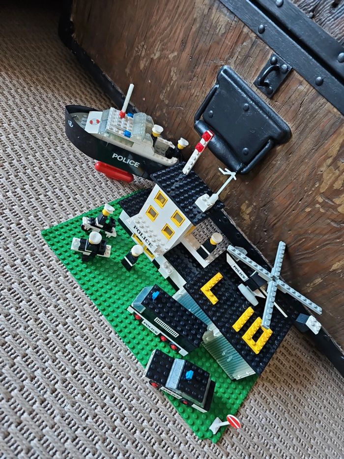Lego 314 et 370 police legoland vintage