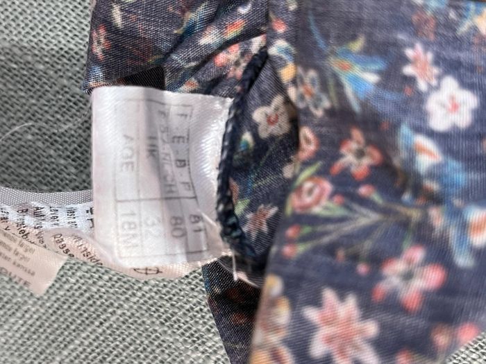 Barboteuse liberty taille 18 mois - photo numéro 3