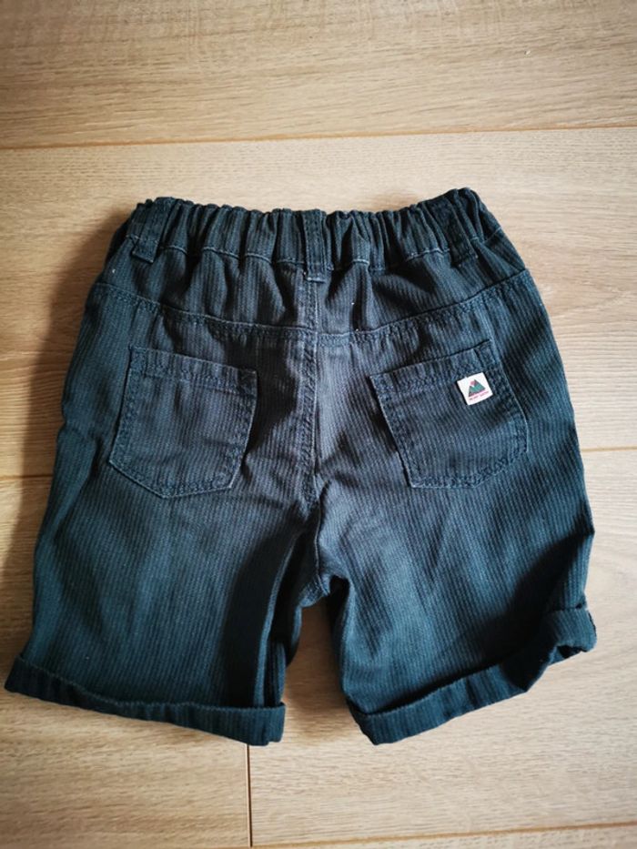 Short kiabi vert foncé 24 mois - photo numéro 2