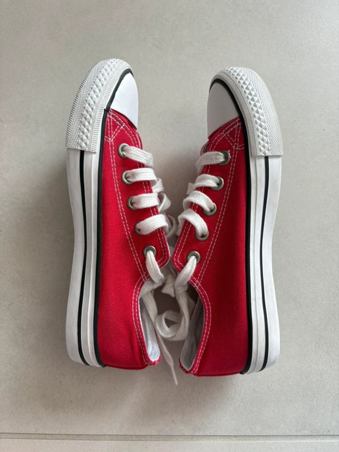 Baskets en toile rouge - taille 32 - Tex - photo numéro 7