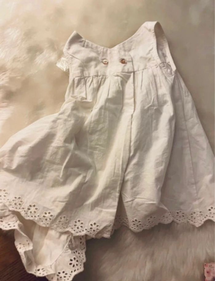 Robe bohème dentelle avec chapeau été neuf étiquette