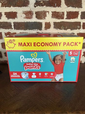 Couches culottes Pampers pants taille 5