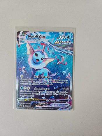 Carte Pokémon Aquali Vmax SWSH182