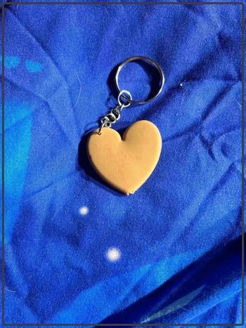 Porte clef cœur crème