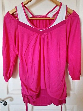 Haut rose et blanc femme