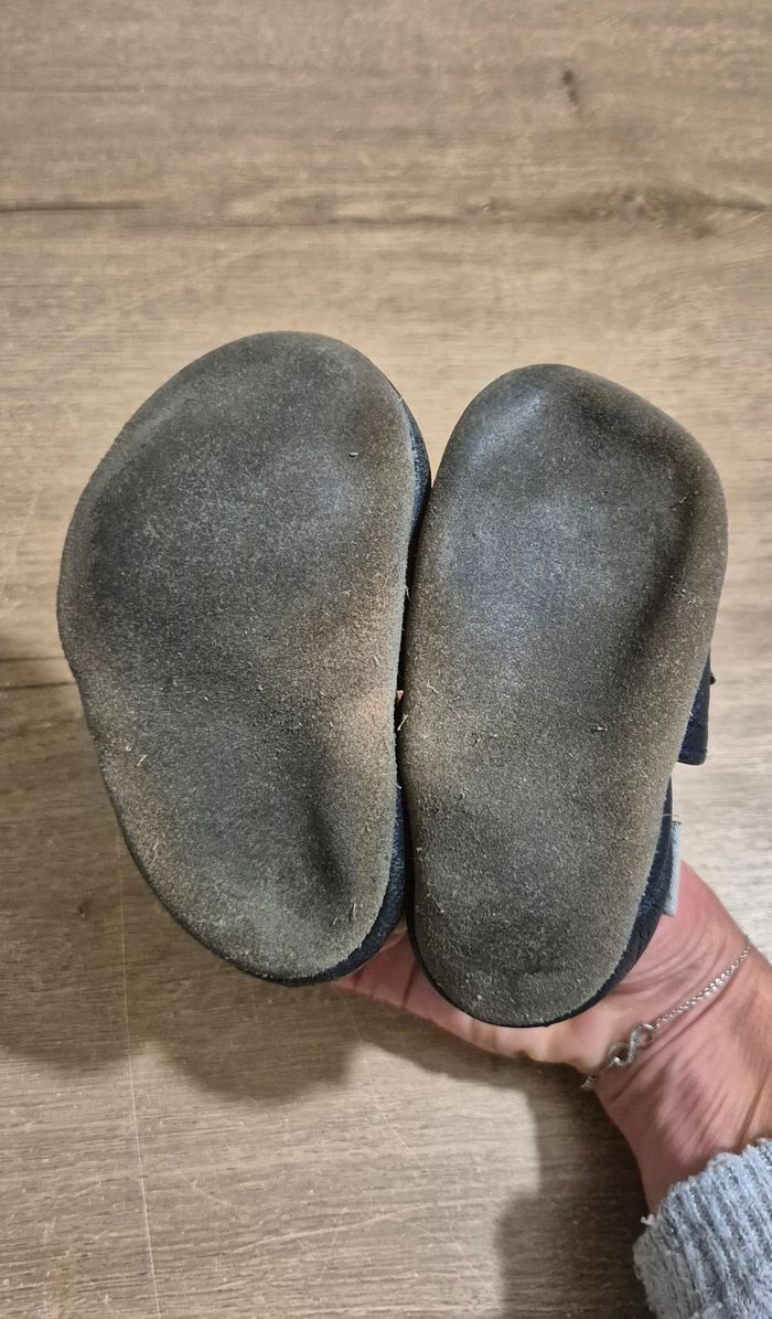 Lot chaussons souples en cuir 12-18 mois - photo numéro 9
