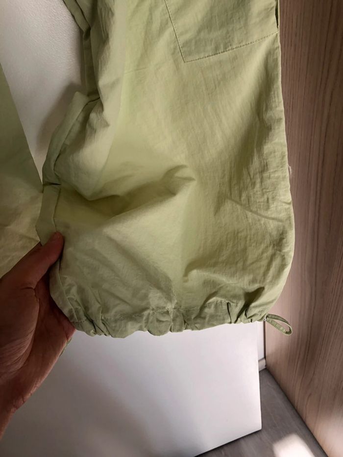 Superbe beau pantalon parachute vert 🍏 Zara neuf avec étiquette taille M - photo numéro 5